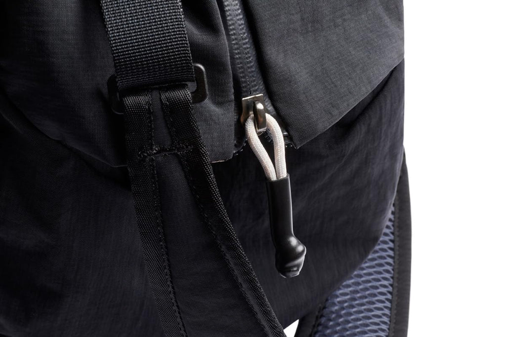 Bellroy Lite Duffel 30L, Lightweight Weekend Duffel Bag - Black