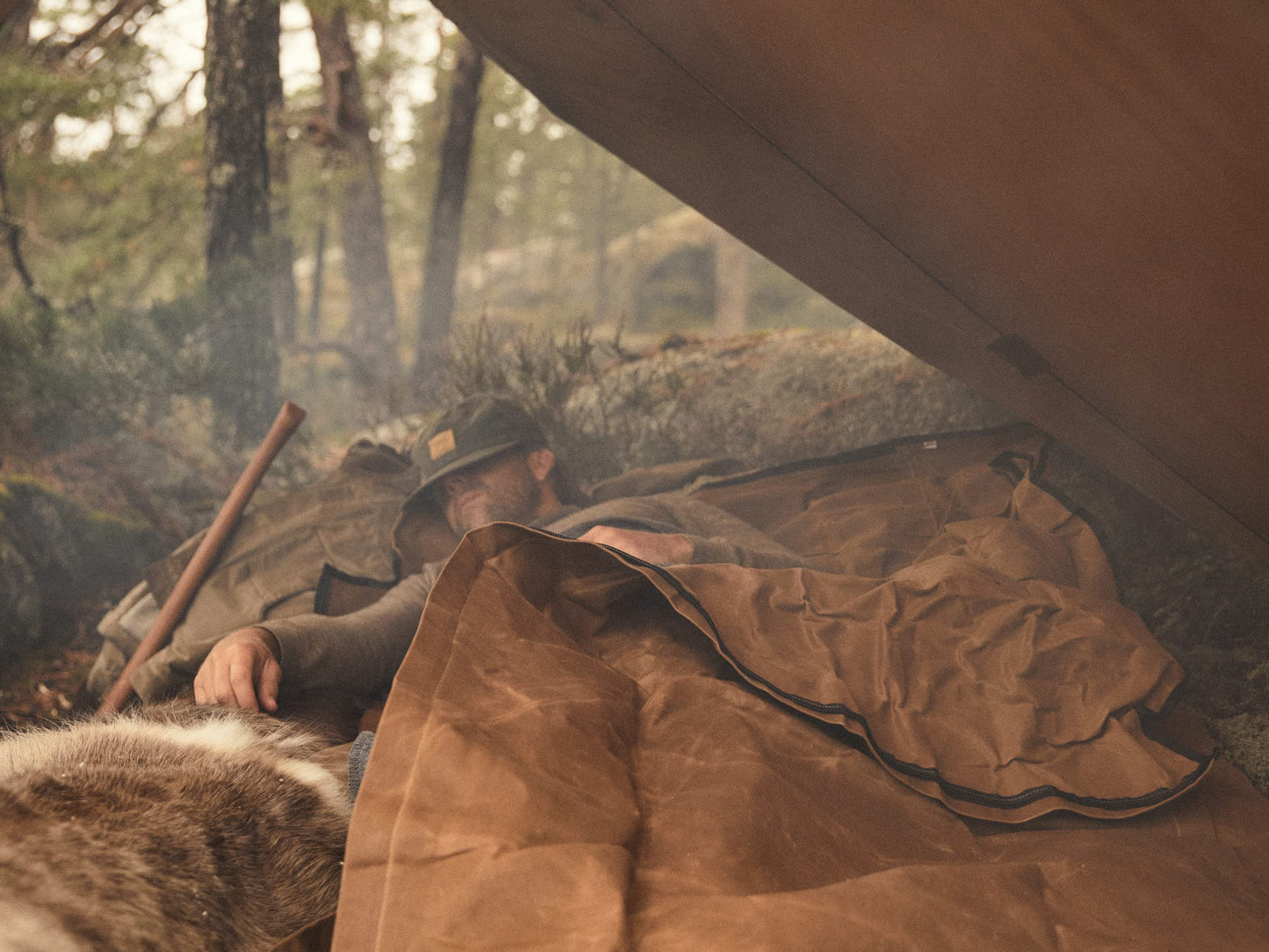 Helko Werk Waxed Canvas Cowboy Bedroll – Field Tan